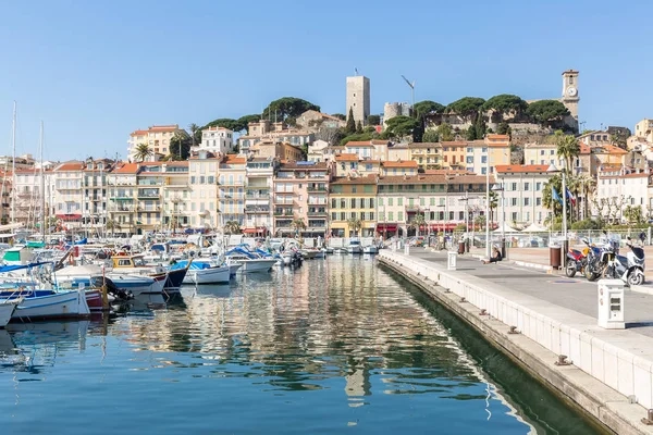 depositphotos_147392053-stock-photo-cannes-le-suquet-old-quarter